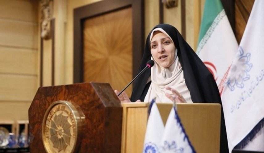 إحصائيات تكشف أن النساء الإيرانيات ركيزة أساسية في التنمية الوطنية