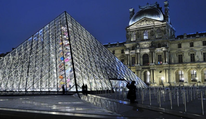 لوور سوار بر موج بدبیاری؛ نشت آب در بخش آثار باستانی مصر