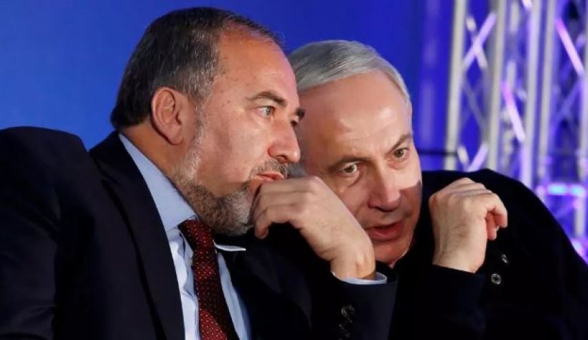 ليبرمان:نتنياهو يسرق اموال الجنود لتوزعيه على المتهربين من الخدمة