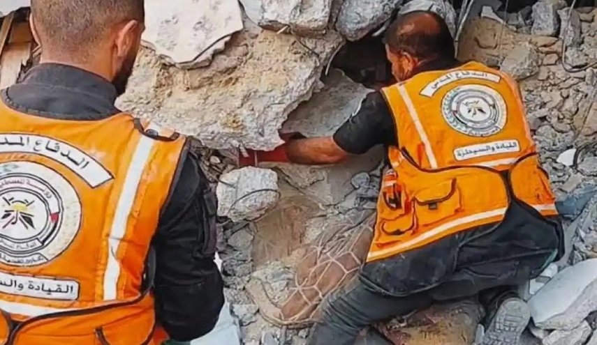 آغاز جست‌وجوی پیکر شهدا از زیر آوارها خانه های کوچک در غزه