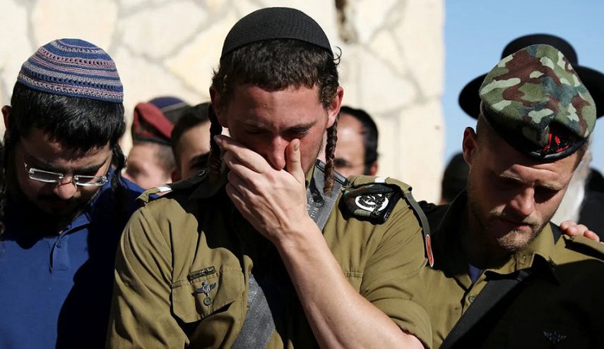 'أحرنوت' العبرية: انفجار السُّخط بقلب الجيش وجداره الخلفي بدأ بالتصدع