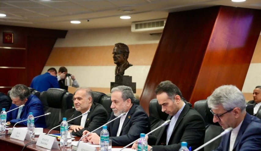 عراقچی: از حق خود برای استفاده صلح‌آمیز از انرژی هسته‌ای عقب‌نشینی نخواهیم کرد
