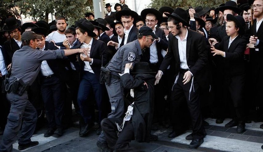 اعتراض حریدی‌ها به بازداشت فراریان از خدمت نظامی + فیلم