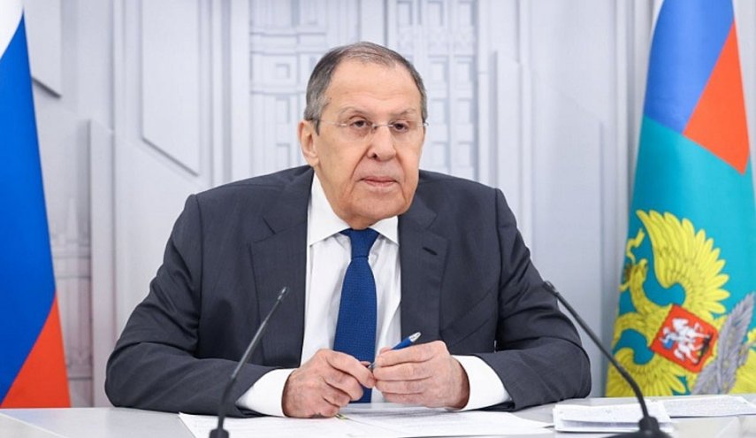 لافروف يعلن: أوكرانيا هاجمت بالمسيّرات مقر إقامة بوتين 