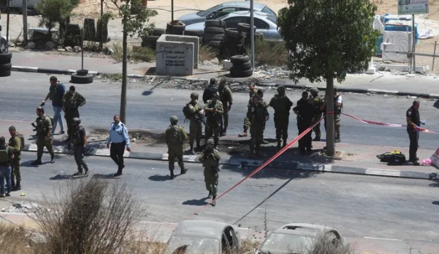 إصابة مستوطن بعملية دعس في رام الله.. وحماس تبارك
