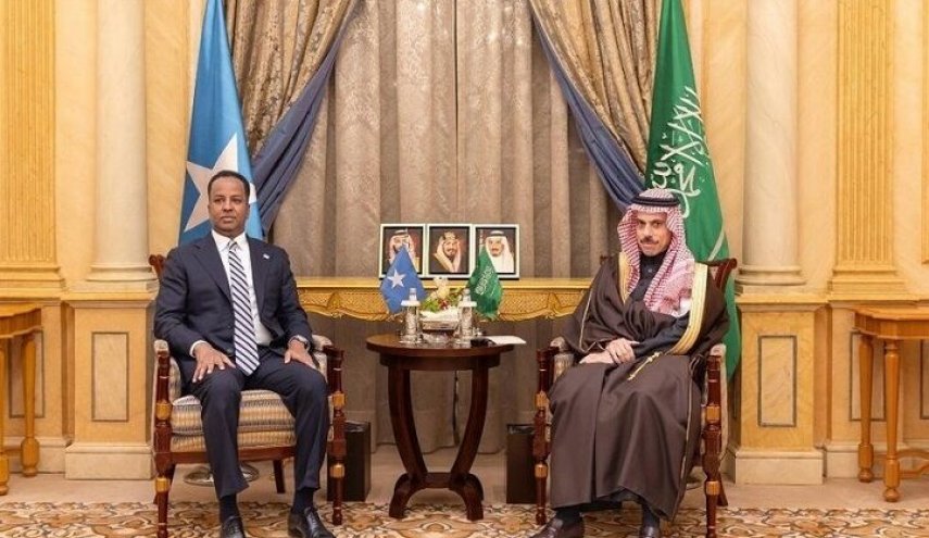 تأکید ریاض بر مخالفت با هر گونه تهدید امنیت و ثبات سومالی