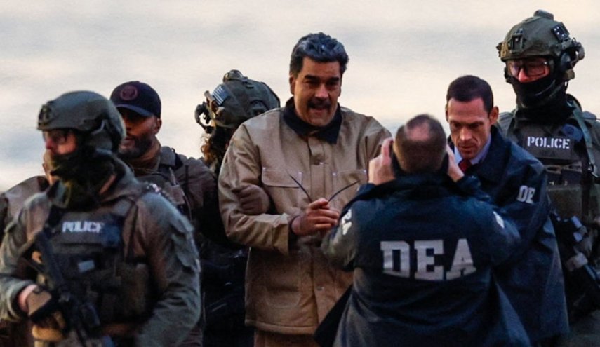 موكب أمني ينقل مادورو مكبلاً إلى المحكمة الفيدرالية في مانهاتن