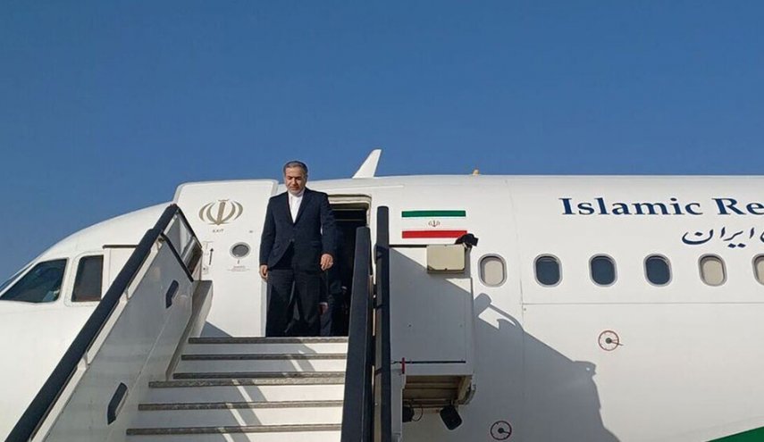 وزير الخارجية الإيراني يصل إلى بيروت