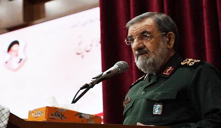 رضائي: اقتدارنا ثمرة تضحيات شعبنا بالدفاع المقدس واثارة الاعداء للنووي مجرد ذريعة