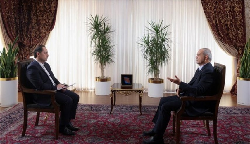 پزشکیان: برای ناامنی ایران نیروی تروریستی به کشور فرستاده‌اند/ اعتراضات مردم را به حق می‌دانیم و نسبت به رفع نگرانی‌ها و مشکلات آنها موظفیم