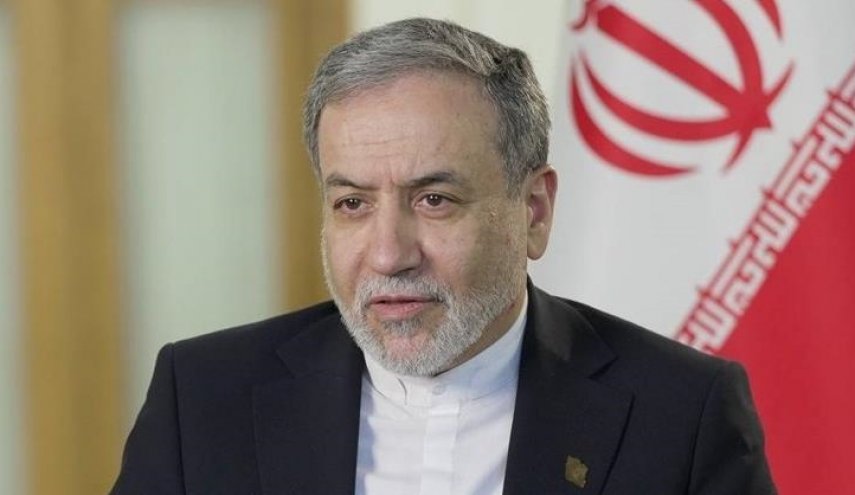 عراقجي يلتقي السفراء الأجانب في طهران