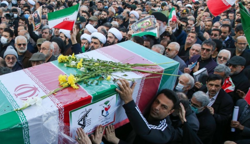 پیکر ۱۱ شهید مدافع امنیت در برخی شهرستان‌های استان اصفهان تشییع شد