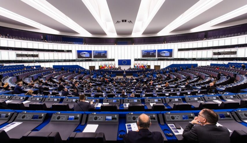 البرلمان الأوروبي: تصريحات ترامب بشأن غرينلاند تشكل تحديا للقانون الدولي
