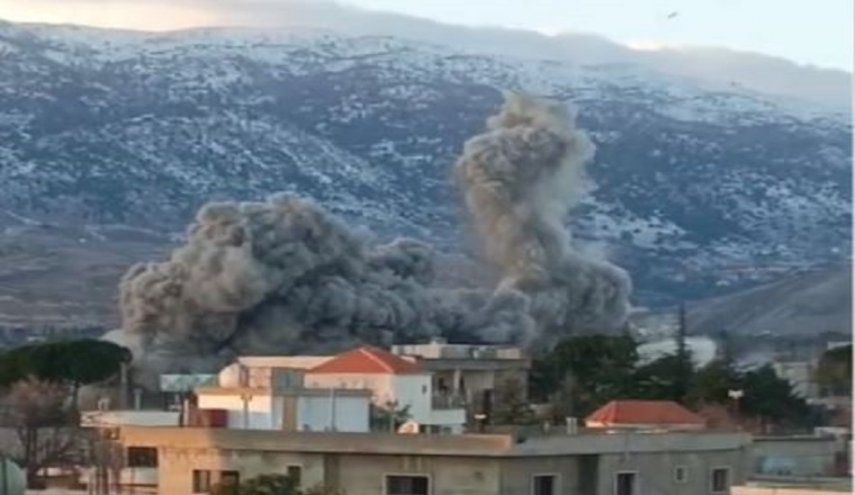 الاحتلال يشن غارات على مبان في بلدتي سحمر ومشغرة جنوب لبنان
