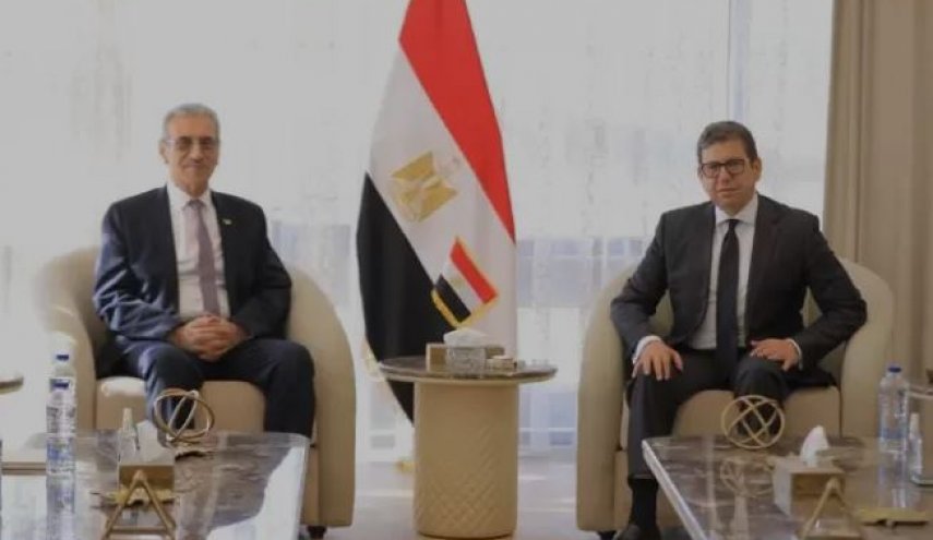 رئيس المخابرات المصري يلتقي رئيس اللجنة الفلسطينية لإدارة غزة.. ماذا دار بينهما؟
