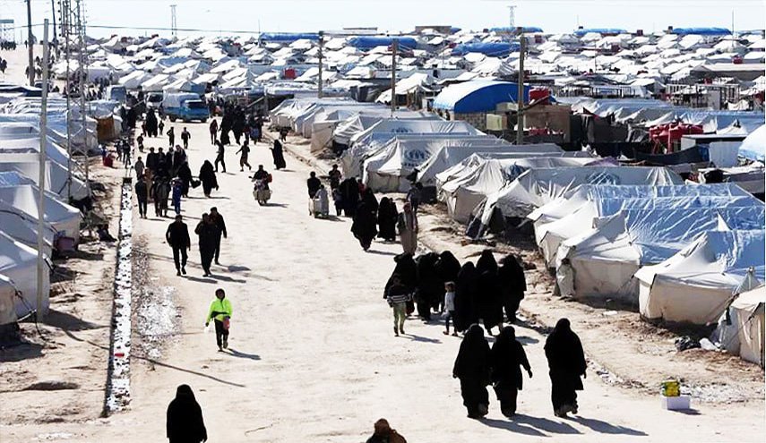 'الجيش السوري': تخلي 'قسد' عن حراسة مخيم الهول أدى لخروج المحتجزين