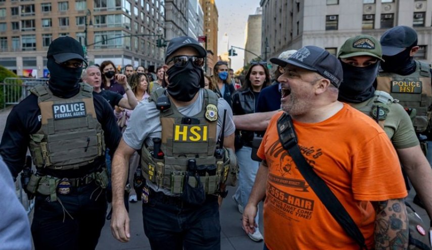 پلیس مهاجرت آمریکا یک کودک 5 ساله را بازداشت کرد
