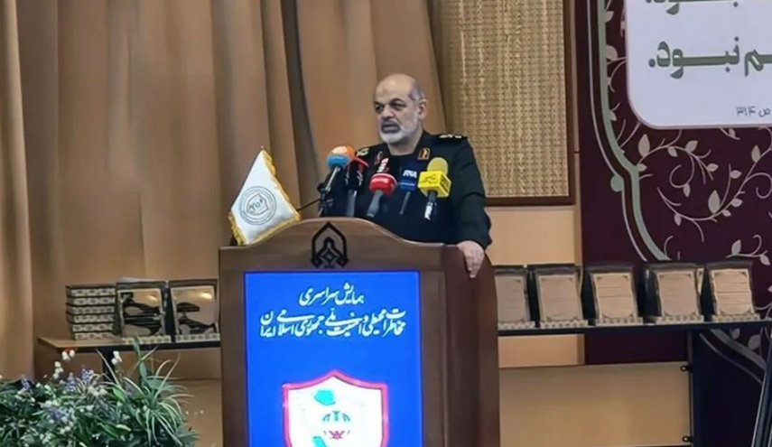 العميد وحيدي: الأسلحة التي ينتجها الأمريكيون هي أكبر مدمر للبيئة