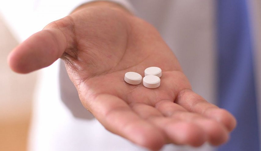 ما هي المخاطر الخفية لتناول الأسبرين اليومي؟