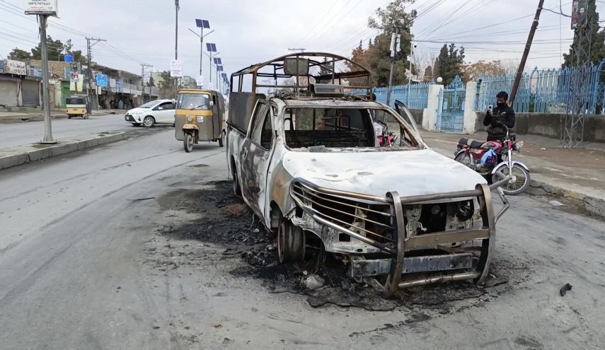 عشرات القتلى في اشتباكات وهجمات لانفصاليين في باكستان
