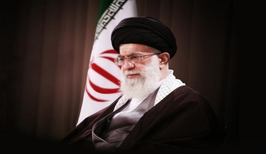 قائد الثورة يحذّر من حرب إقليمية إذا تم الإعتداء على إيران   