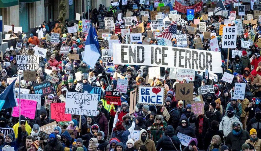 مينيسوتا تنتفض ضد حملة ترامب للهجرة