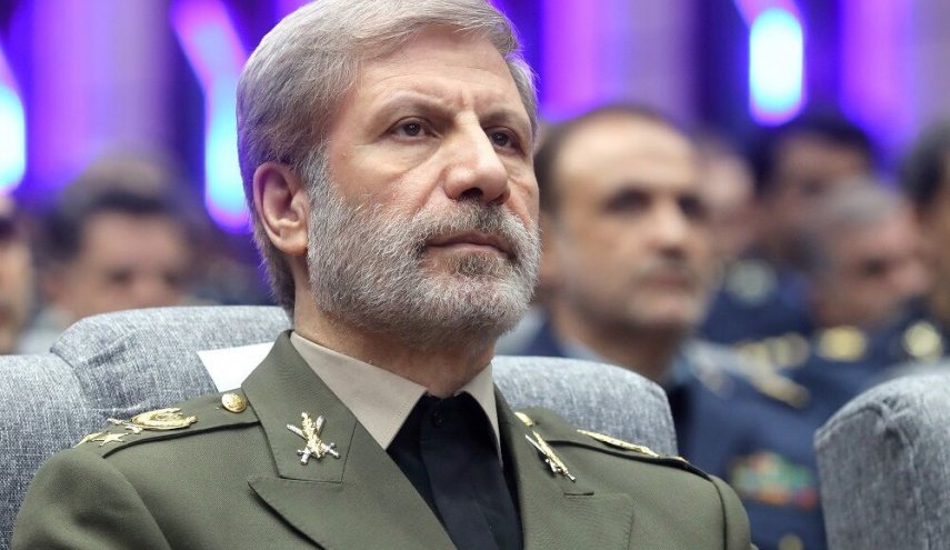 فرمانده کل ارتش: دشمن را به دقت رصد می‌کنیم