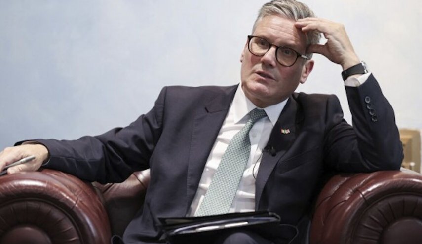 ضغوط داخلية في بريطانيا لفرض استقالة رئيس الوزراء كير ستارمر خلال أسبوع
