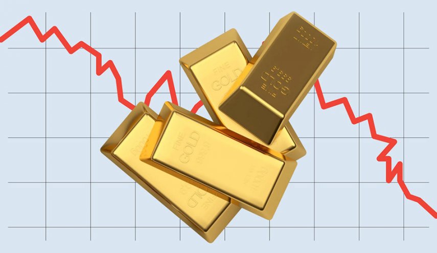 الذهب يتراجع وسط حذر قبل صدور بيانات أمريكية