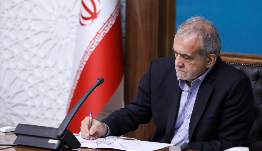 قدردانی رئیس جمهور از حضور پرشور و مسئولانه ملت ایران در راهپیمایی ۲۲ بهمن
