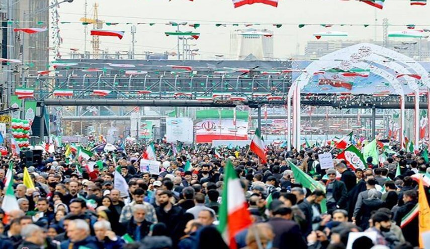 مسيرات اليوم الوطني في إيران تؤكد دعم المفاوضات مع واشنطن وفق المبادئ الوطنية