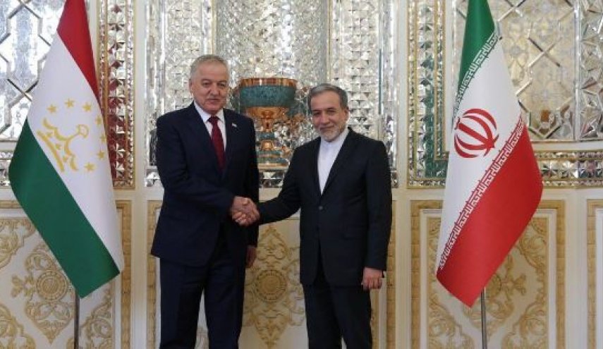 وزیر امور خارجه تاجیکستان سالگرد پیروزی انقلاب اسلامی را به عراقچی تبریک گفت