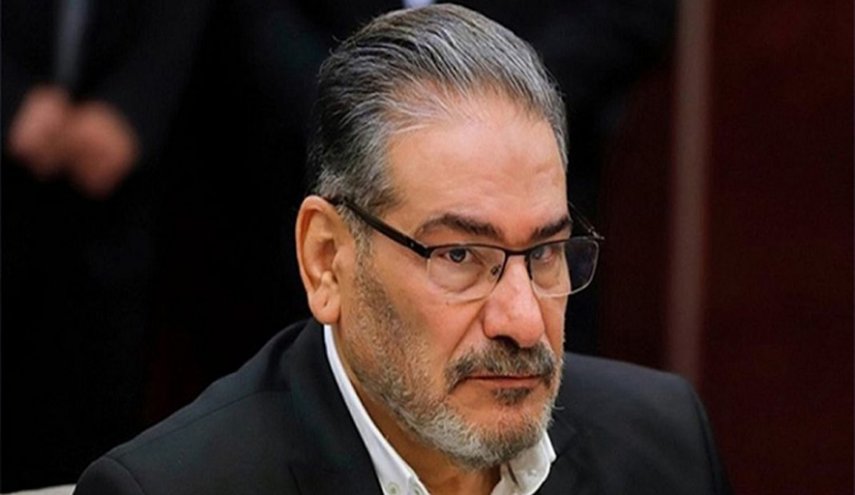  الأدميرال شمخاني: صواريخنا خطوط حمراء لا تقبل التفاوض