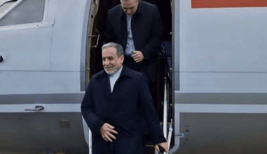 وزير الخارجية الايراني يصل الى جنيف