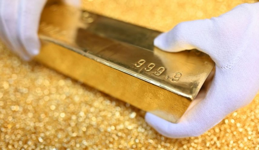 سقوط دوباره بهای جهانی طلا؛ هر اونس به ۴۹۵۳ دلار رسید
