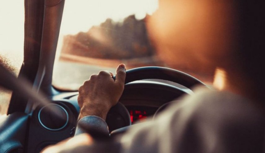 احذرها.. 4 وضعيات قيادة تسبب آلام الظهر والرقبة