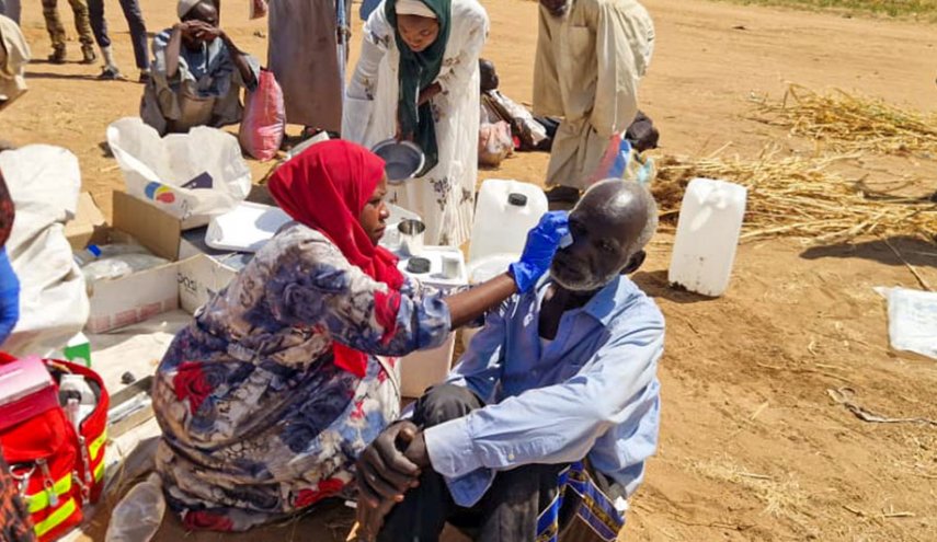 قتلى وجرحى من عمال الإغاثة بمسيّرات 