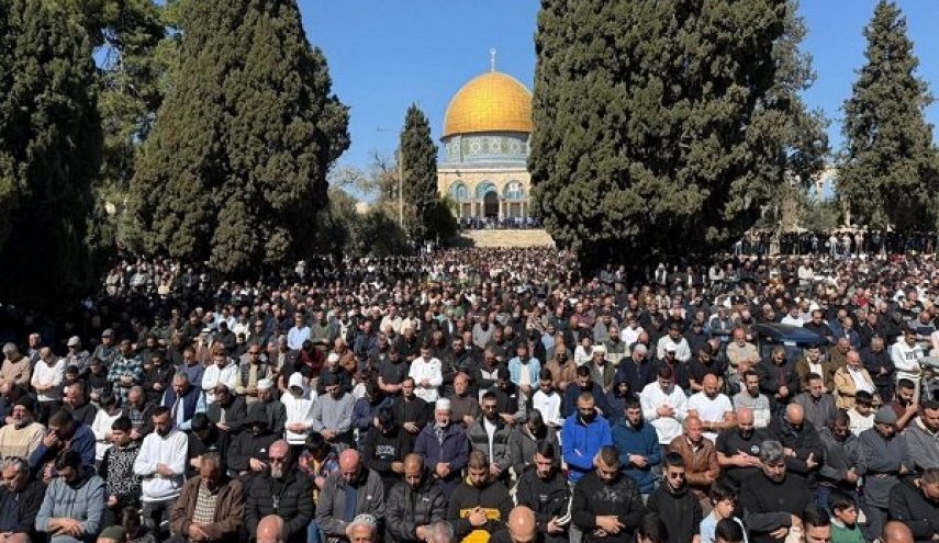 حضور ۸۰ هزار نفر در نماز جمعه مسجد الاقصی