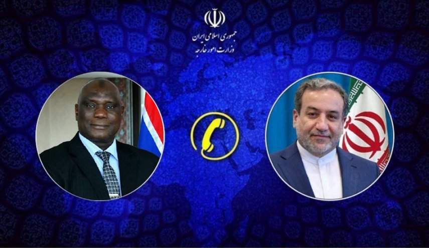 وزيرا خارجية إيران وغامبيا يؤكدان على تطوير العلاقات بين البلدين