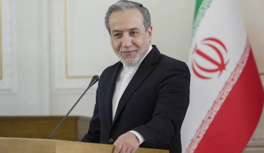 طهران تدعو كابل واسلام آباد الى الحوار