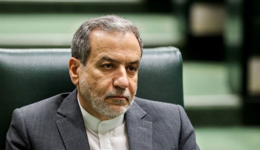 عراقچی: آمریکا از غرق کردن ناوچه دنا به شدت پشیمان خواهد شد