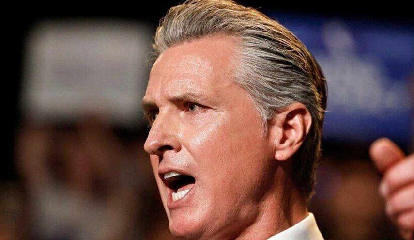 حاكم كاليفورنيا يهاجم سياسات نتنياهو العنصرية ويدعو لمراجعة الدعم الأمريكي