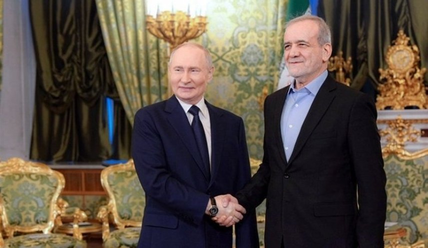 مباحثات هاتفية بين فلاديمير بوتين ومسعود بزشكيان
