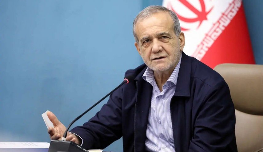 پزشکیان: حضور حماسی مردم در راهپیمایی روز قدس جهان را به تحسین وا داشت 