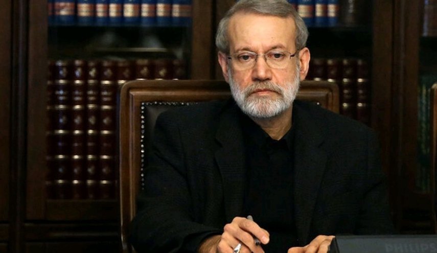 لاریجانی: شهادت سلحشوران نیروی دریایی، بنیان ارتش را استوارتر می‌کند