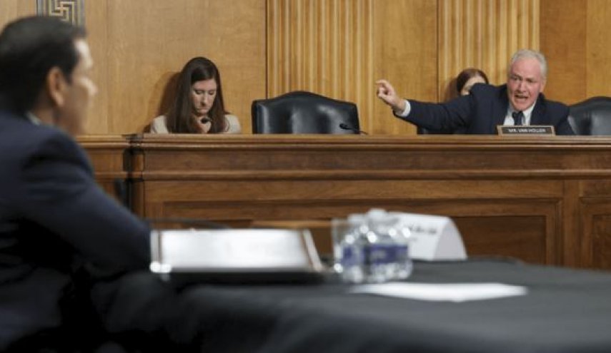 سناتور آمریکا: یک سکه هم نباید خرج جنگ با ایران کنیم