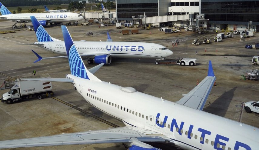 “يونايتد إيرلاينز” الأمريكية تتوقع وصول سعر النفط إلى 175 دولارا للبرميل