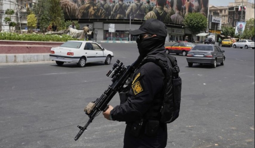 ايران: ضبط أسلحة والقبض على 30 عميلا للعدو الأمريكي-الصهيوني