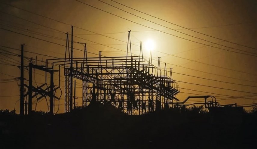 طهران تُعلن السيطرة على انقطاعات الكهرباء وتؤكد استعادة التيار في معظم المناطق المتضررة