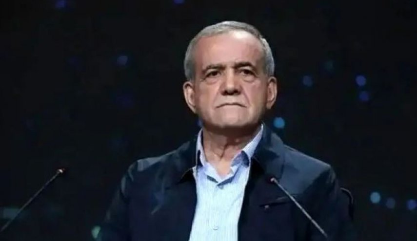 پزشکیان: شهید سرلشکر خادمی پاسدار دلاور و فرزند فداکار ایران بود